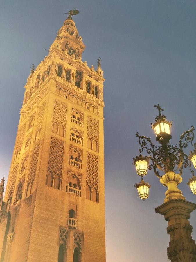 Sevilla-Triana Exterior photo